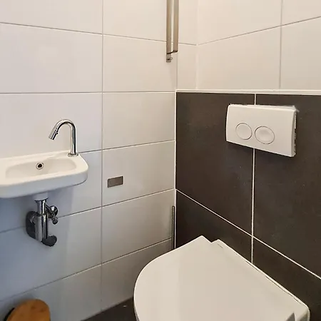 Amazing In With Wifi Casa vacanze Den Oever